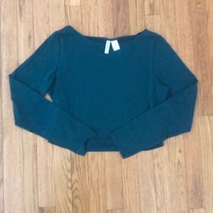 Long sleeve crop top